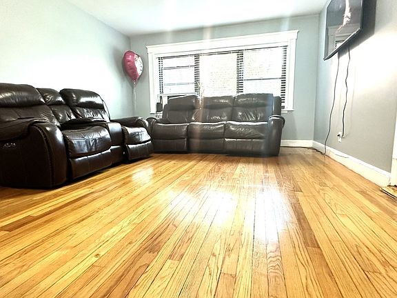 3rd image of 105 Nahant St Unit 1