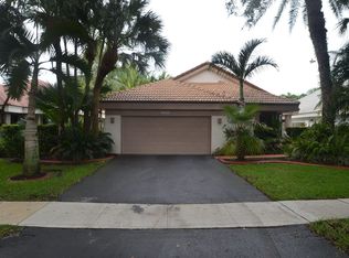 9821 NW 18th Mnr, Fort Lauderdale, FL 33322