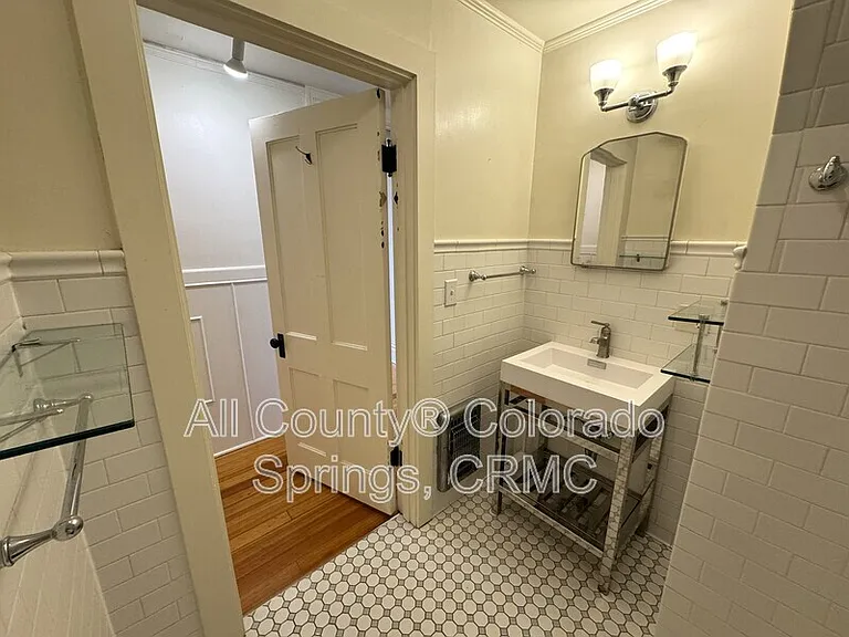 1238 Wood Ave #5 — Photo 17