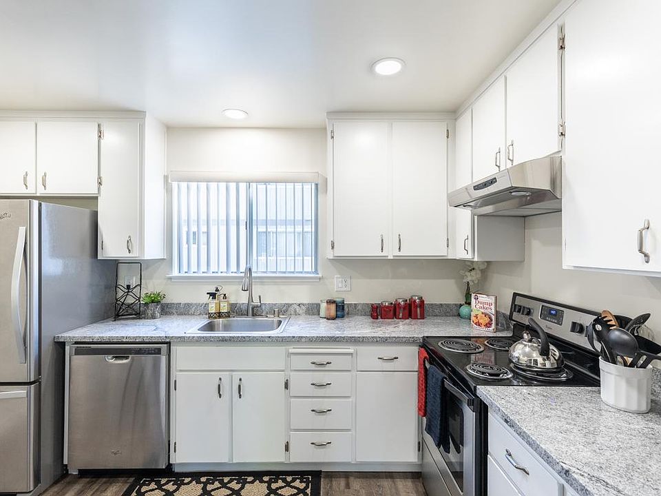1st image of 2309 Rock St #30
