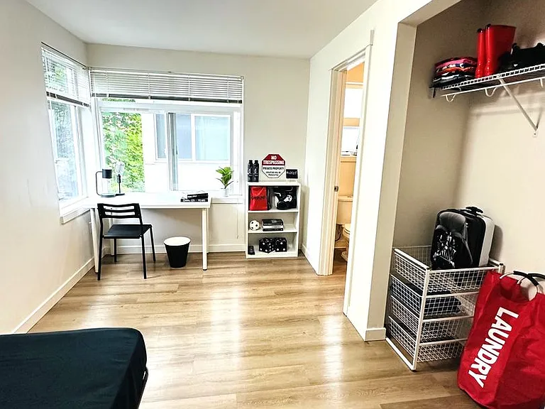 Radian Apartments — Photo 3