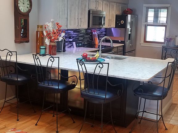 2nd image of 18 W Terrace Ave APT 16