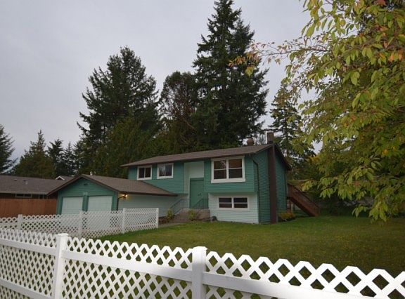 2nd image of 7275 Aegean Blvd NE