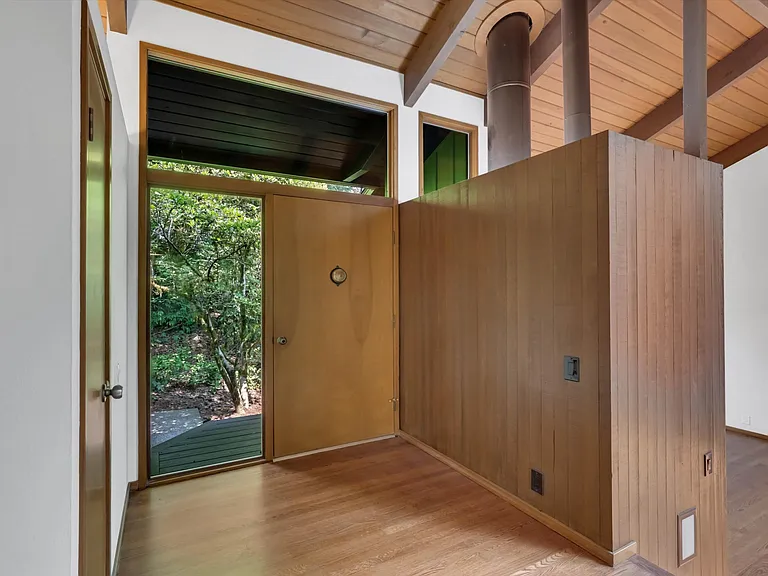3820 SW Scholls Ferry Rd — Photo 5