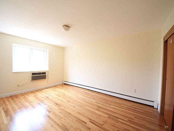 2nd image of 5414 84th St #2