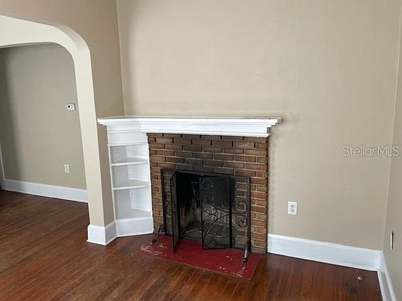3rd image of 2624 14th Ave N