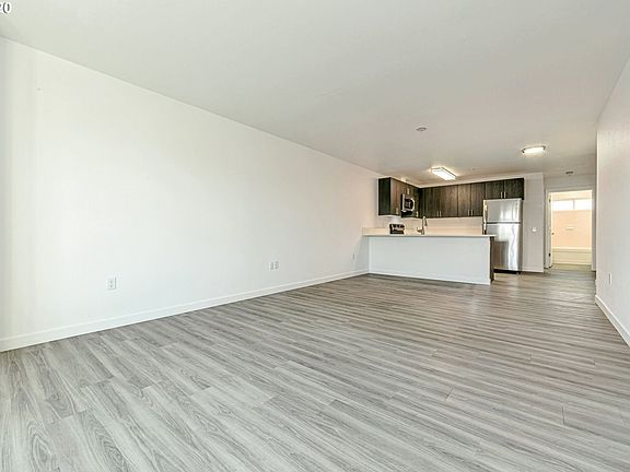 3rd image of 1505 N Humboldt St #3B