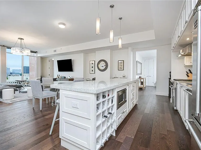 1820 Peachtree St #1002 — Photo 5