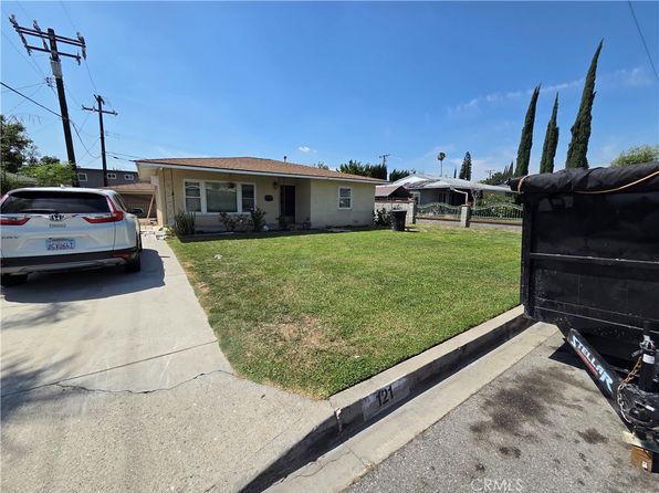 121 N Baymar Ave