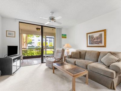 3138 Via Poinciana #106, Lake Worth, FL, 33467