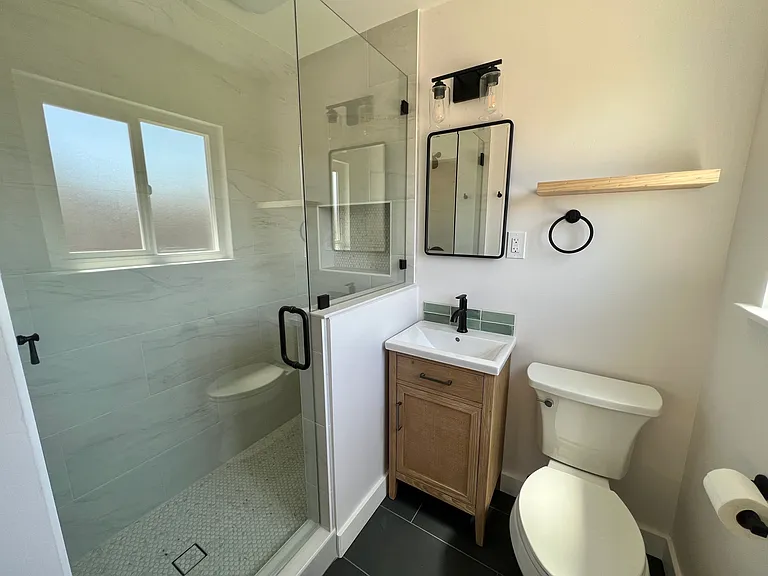 1327 Tanglewood Dr — Photo 15