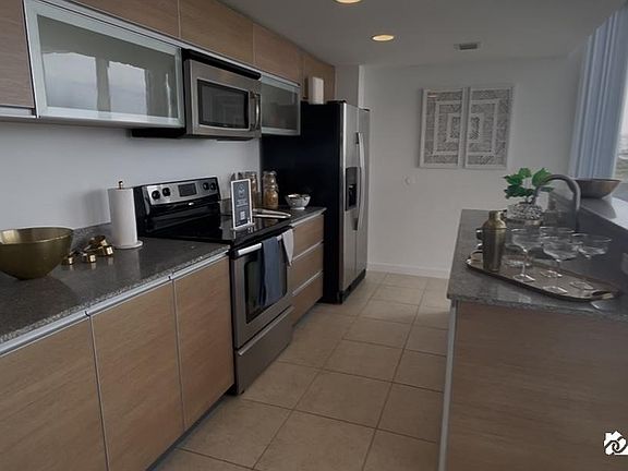 3rd image of 1110 NW 19th Ave #2837827