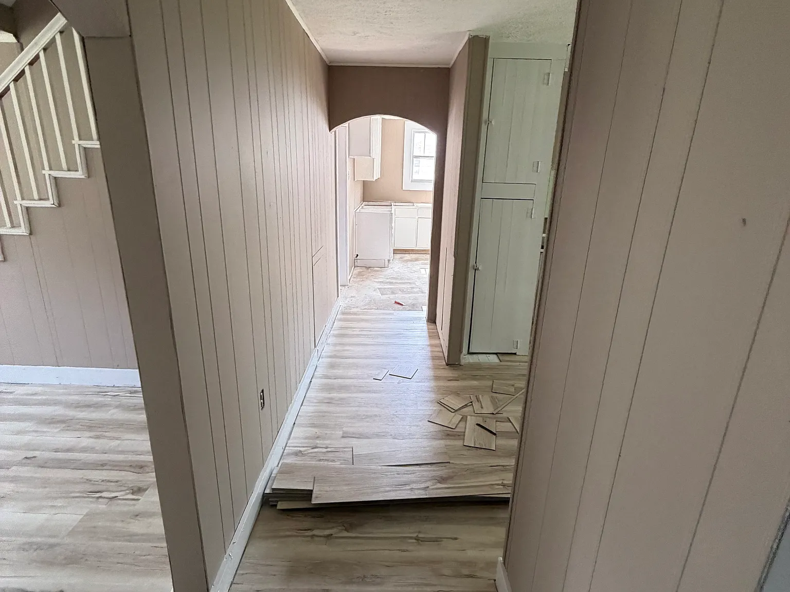 4 bed, 1.5 bath, 1900 sqft, $2,000 — Photo 2