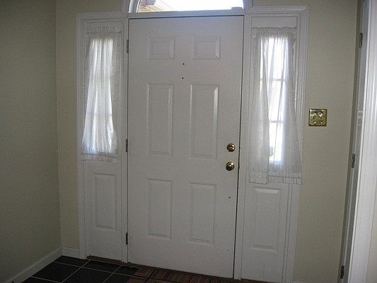 2nd image of 920 Kristy Ln