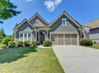 6490 Lantern Rdg, Hoschton, GA 30548