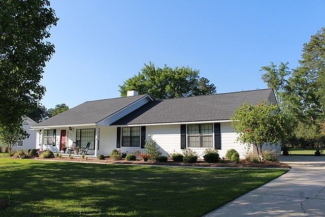 1st image of 3896 Camellia Dr