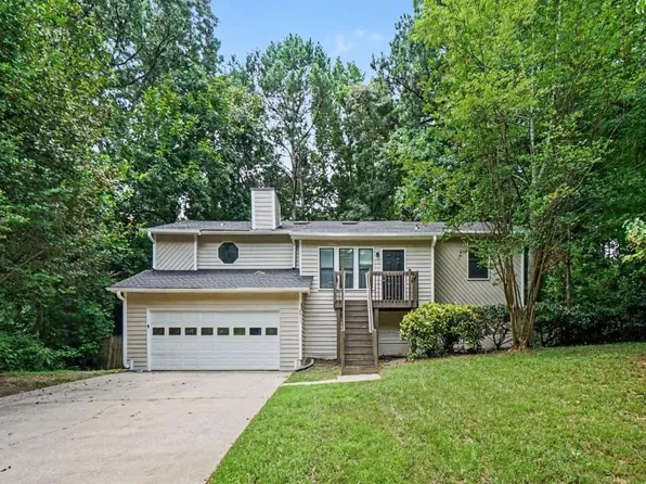 2511 Deerfield Dr, Kennesaw, GA 30144