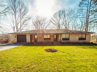 7116 S Abbott Rd, Hamburg, NY 14075