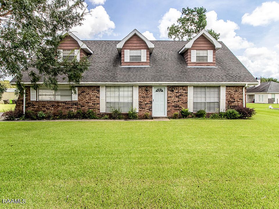 105 John St, Breaux Bridge, LA 70517 MLS 21007645 Zillow
