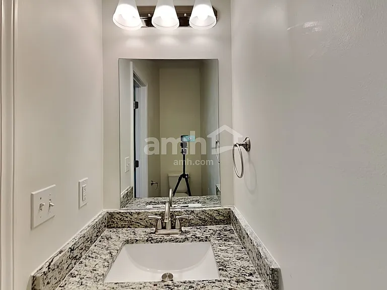 729 Rolling Downs Dr — Photo 8