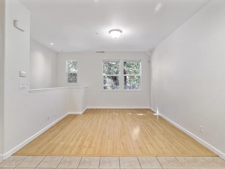 2189 Beech Cir #1 — Photo 3