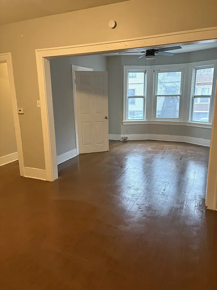 2 bed, 2164 sqft, $1,600 — Photo 1