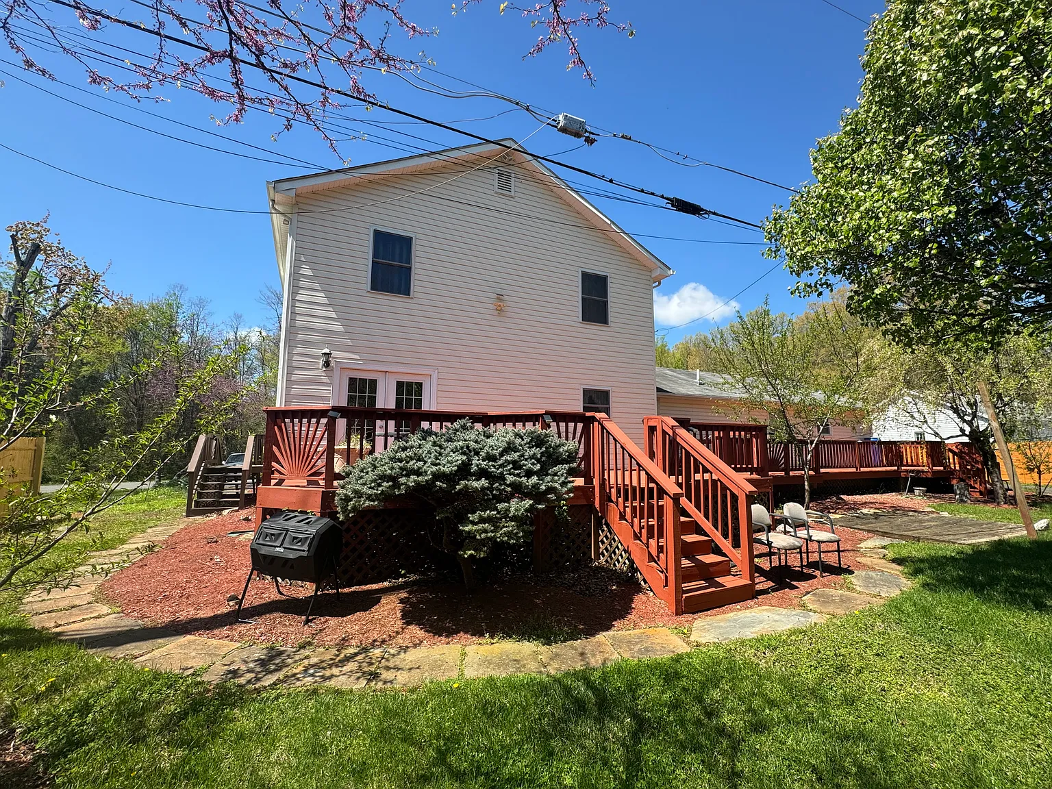 1 bed, 1.5 bath, $1,000 — Photo 1