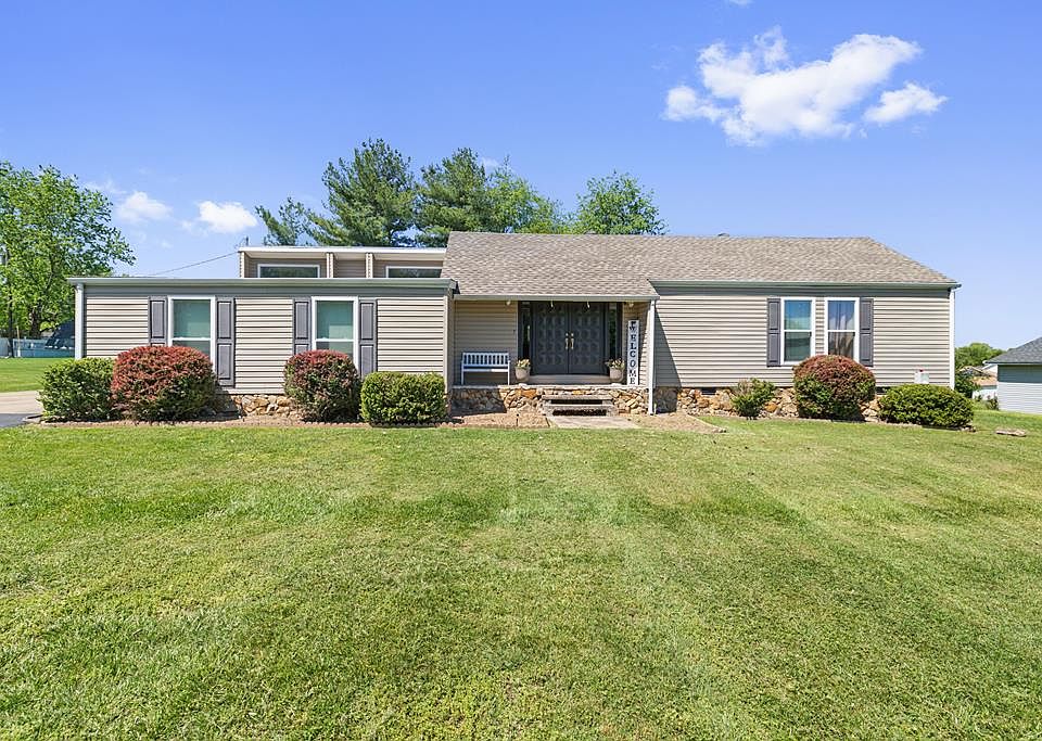1st image of 303 Meadow Hill Blvd