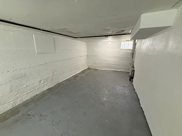 7259 Republic Ave — Photo 9