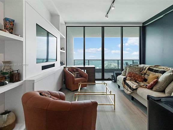 5th image of 900 Biscayne Blvd APT 5605