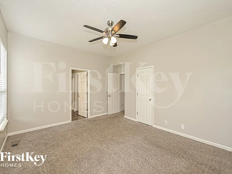 6005 Monroe Xing — Photo 12