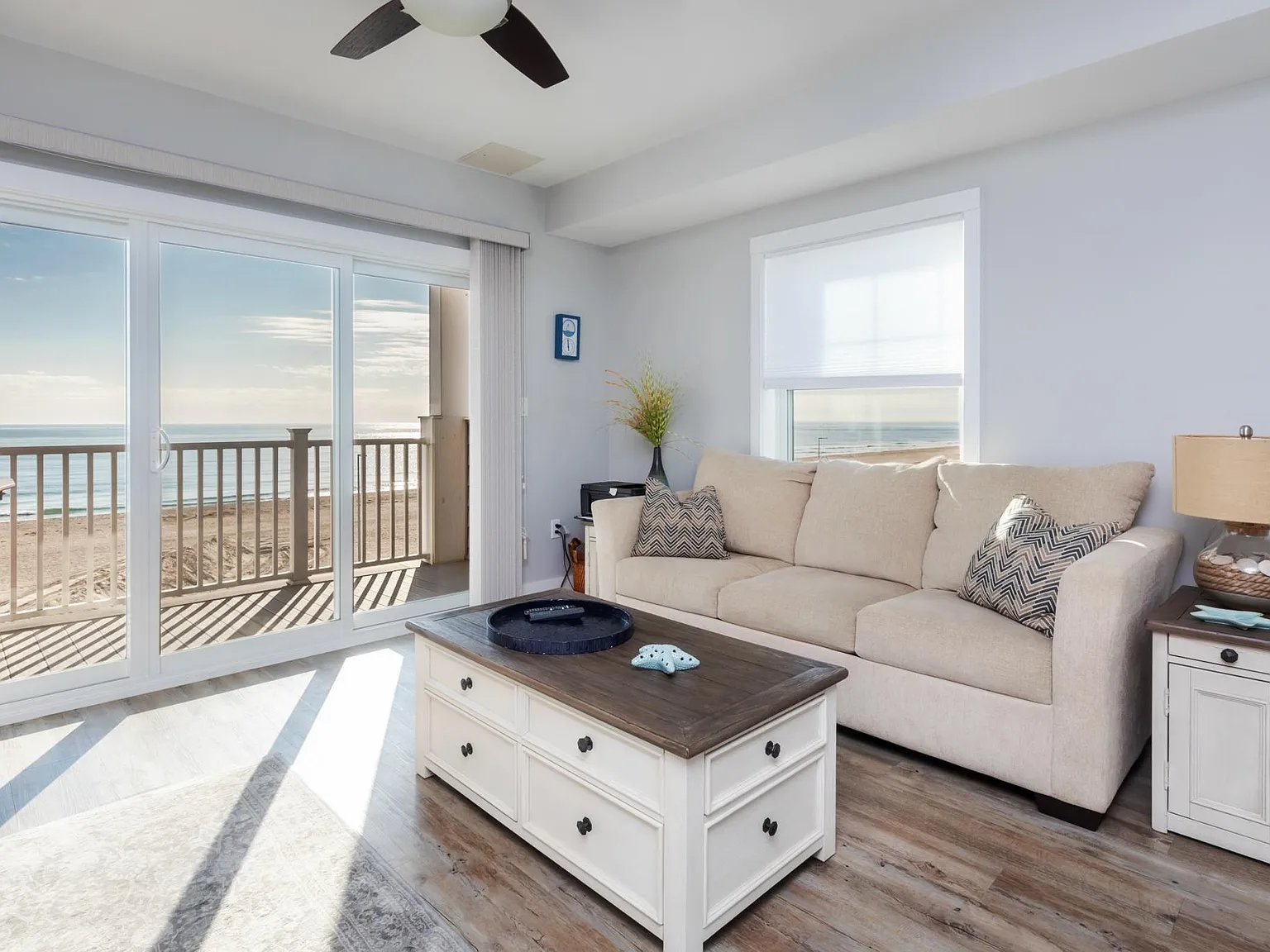 1 bed, 1.5 bath, 800 sqft, $2,500 — Photo 2