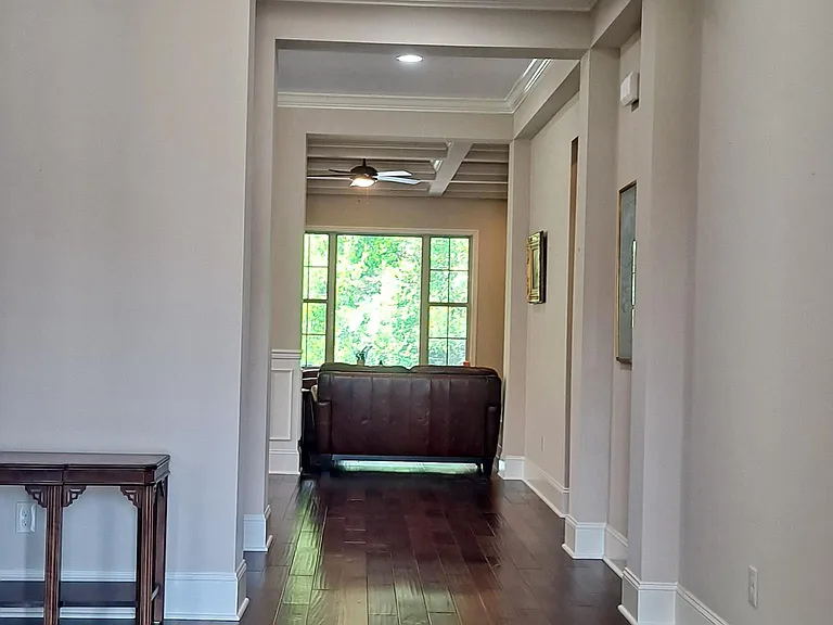 12170 Inglecrest Ln — Photo 2