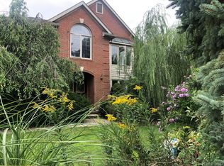 40745 N Northville Trl, Northville, MI 48168