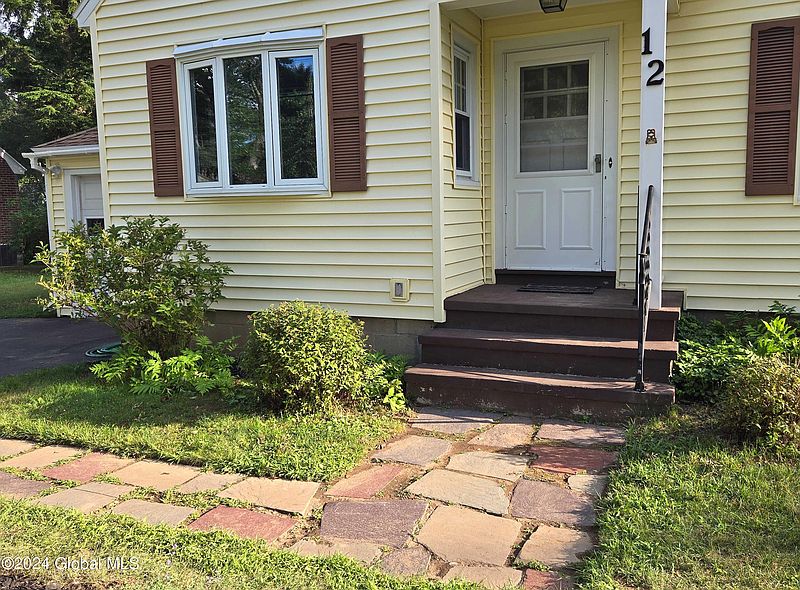2nd image of 12 Saratoga Drive