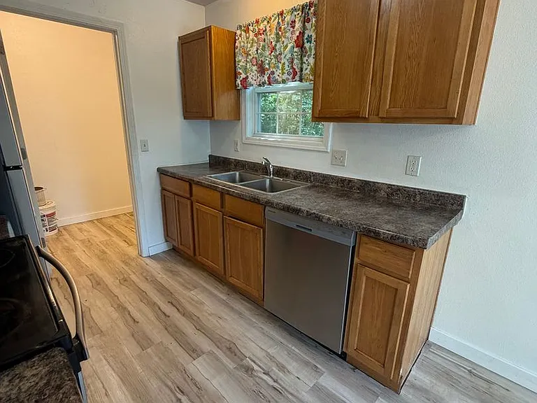 4031 White Oak Rd — Photo 11