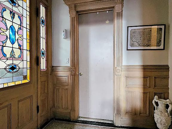 2nd image of 64 Herbert St #1