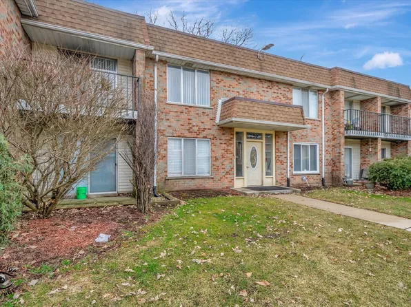 822 Sandra Dr APT 1B, University Park, IL 60484