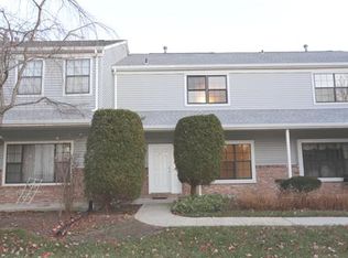 147 Aspen Dr, North Brunswick, NJ 08902