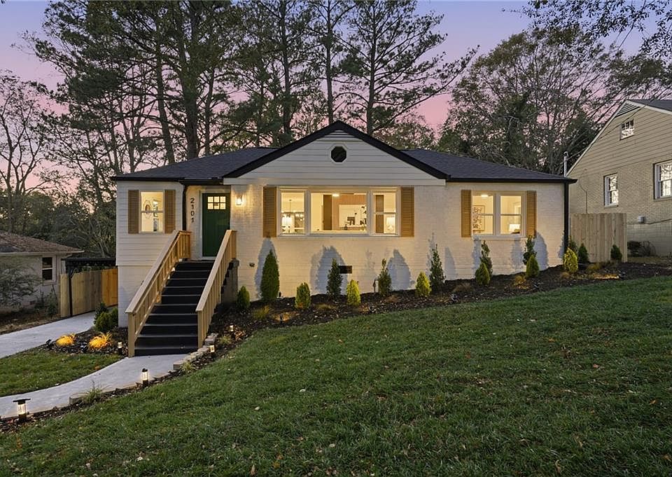 1st image of 2101 Cloverdale Dr