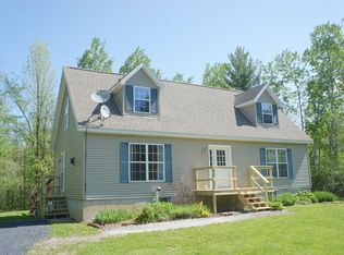 728 Blockhouse Point Rd, North Hero, VT 05474