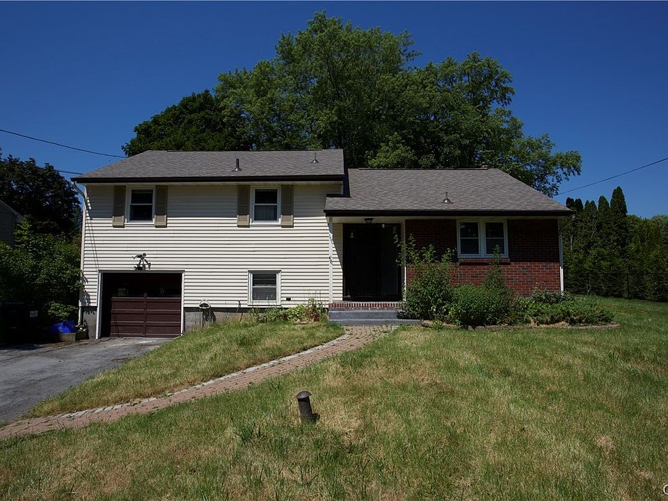 1st image of 111 Pembrook Dr