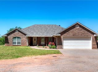 900869 S Oak Hill Dr, Chandler, OK 74834