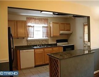 3rd image of 227 Locust Ave
