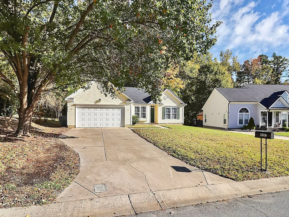 9817 Northwoods Forest Dr