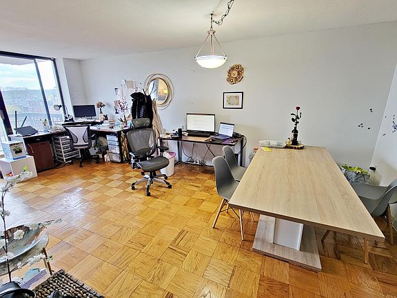 4th image of 60 Longwood Ave APT 701