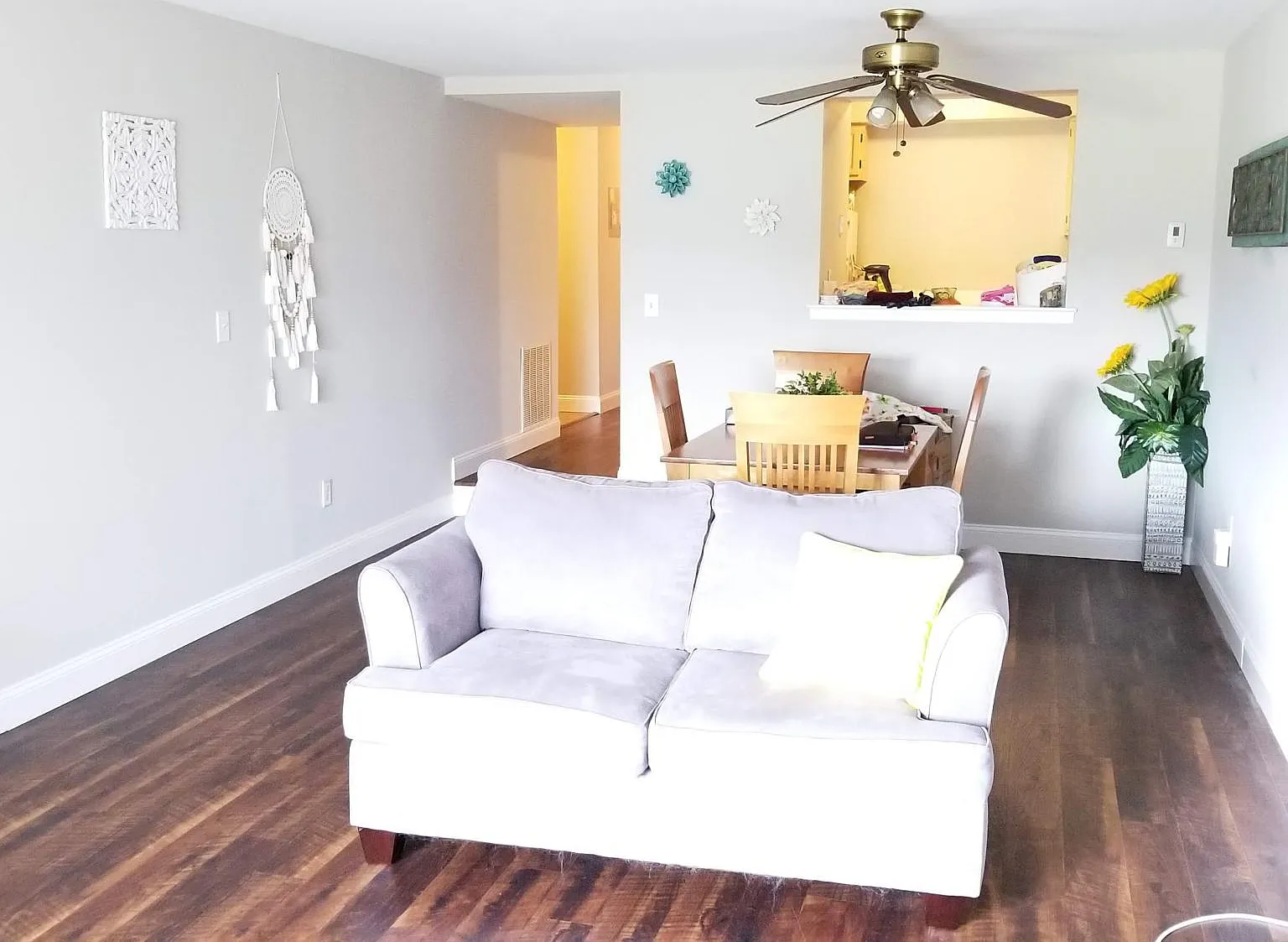 2 bed, 900 sqft, $2,300 — Photo 4