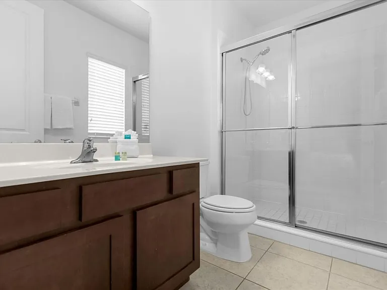 Fairview Cir — Photo 35