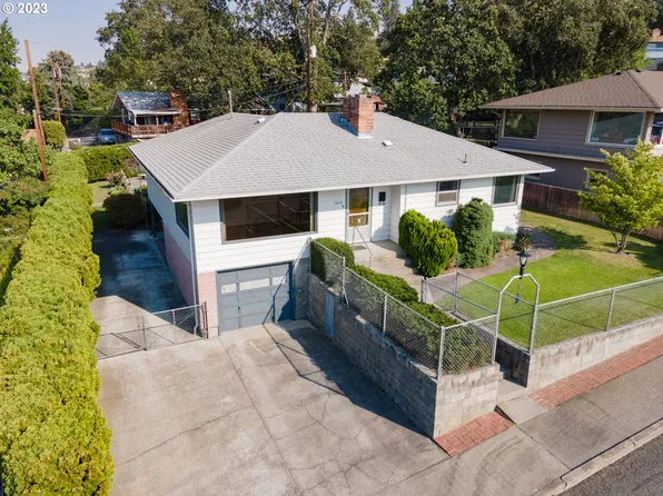 1610 Nevada St, The Dalles, OR 97058