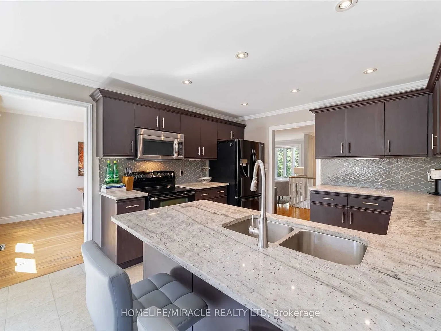 3 bed, $2,650 — Photo 4